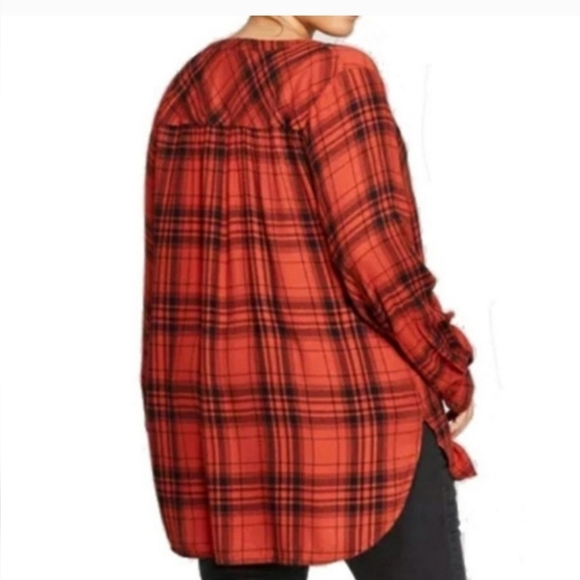 Universal Thread plaid flannel tunic - Picture 8 of 8